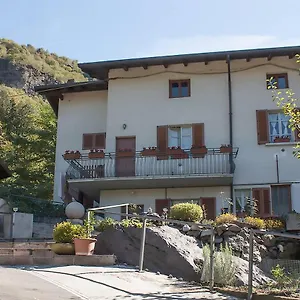 Naquane 2 Bed & Breakfast Capo di Ponte